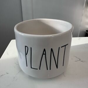 🌿 Rae Dunn “PLANT” Ceramic Planter / Plant Holder – Rare Find